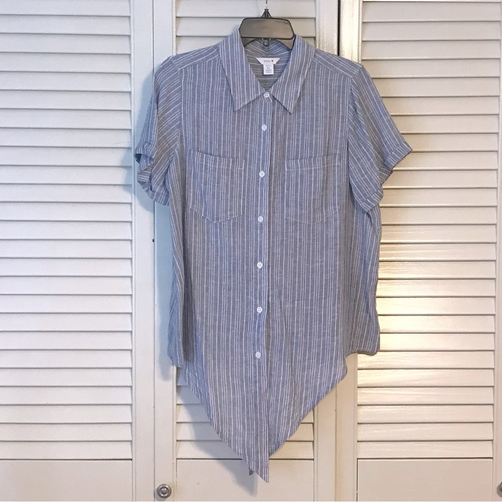 Women’s Button down short sleeve top